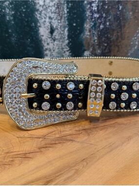 Western Rhinestone Studded Leather Belt Black/Gold Y2K style Small/Medium (EUC)